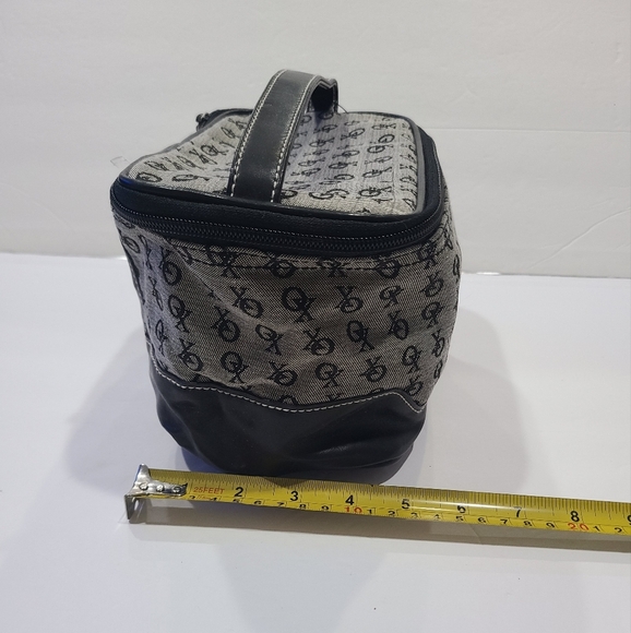 NWT XOXO Black and Gray Cosmetic Bag - Picture 6 of 11
